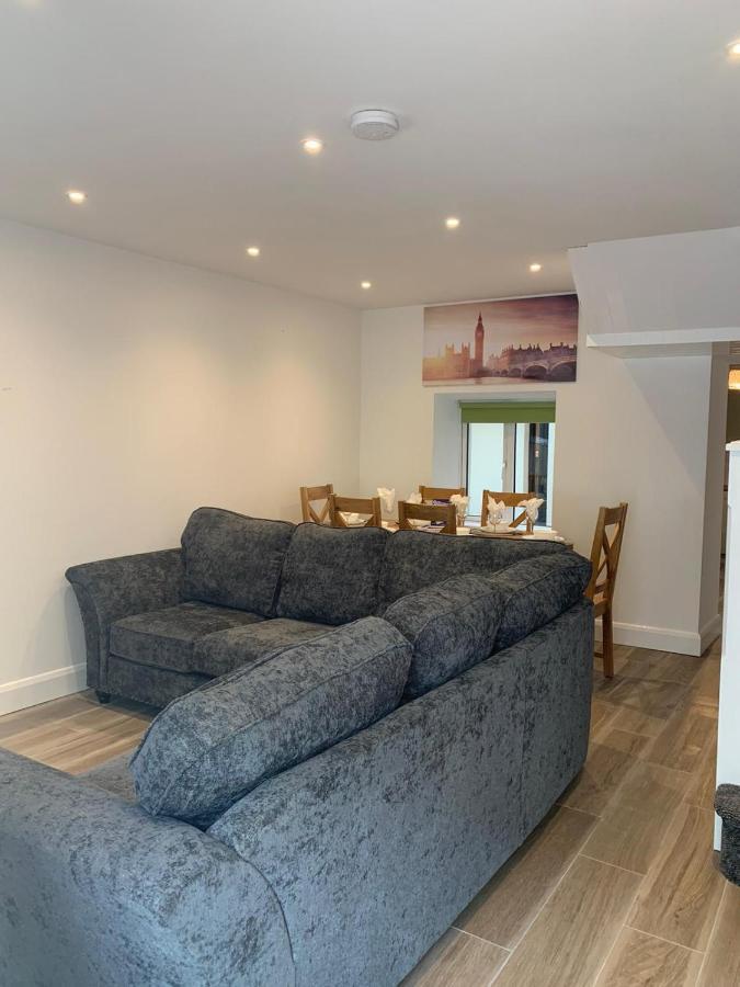 Eyre Square Lane Budget Rooms Голуей Екстериор снимка