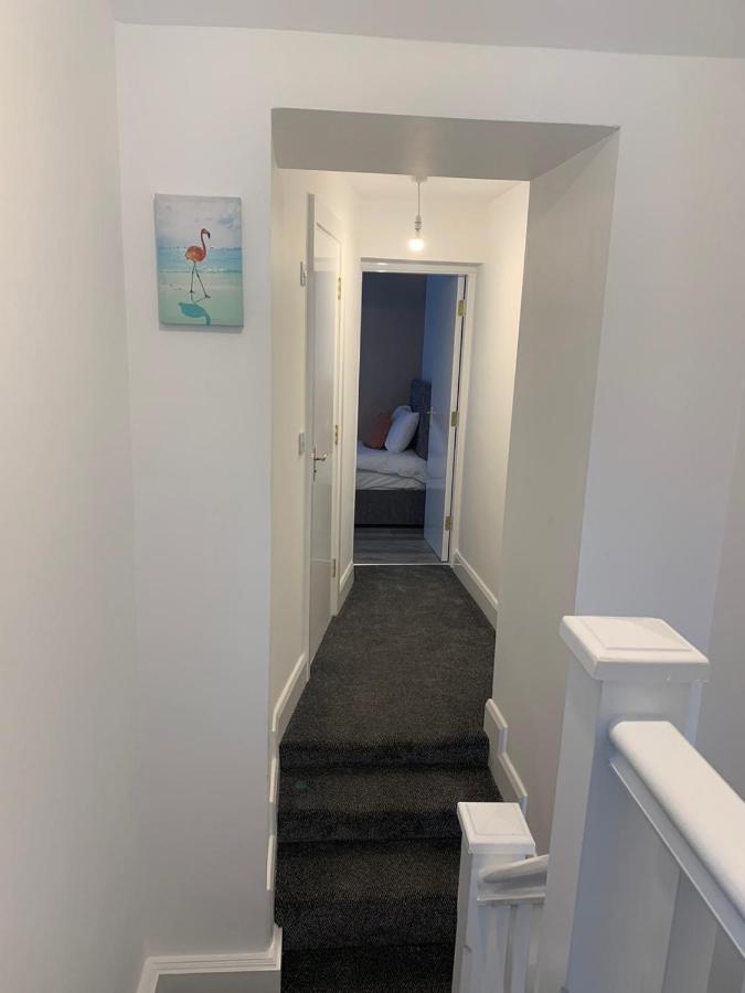 Eyre Square Lane Budget Rooms Голуей Екстериор снимка