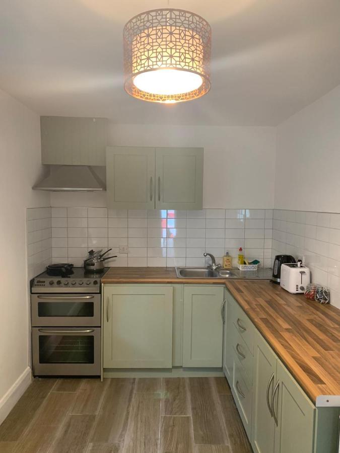 Eyre Square Lane Budget Rooms Голуей Екстериор снимка