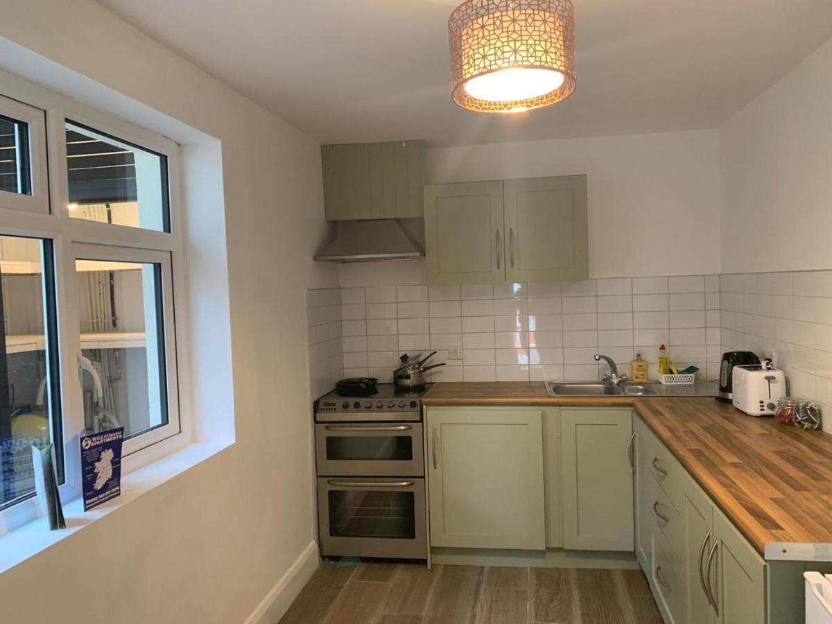 Eyre Square Lane Budget Rooms Голуей Екстериор снимка