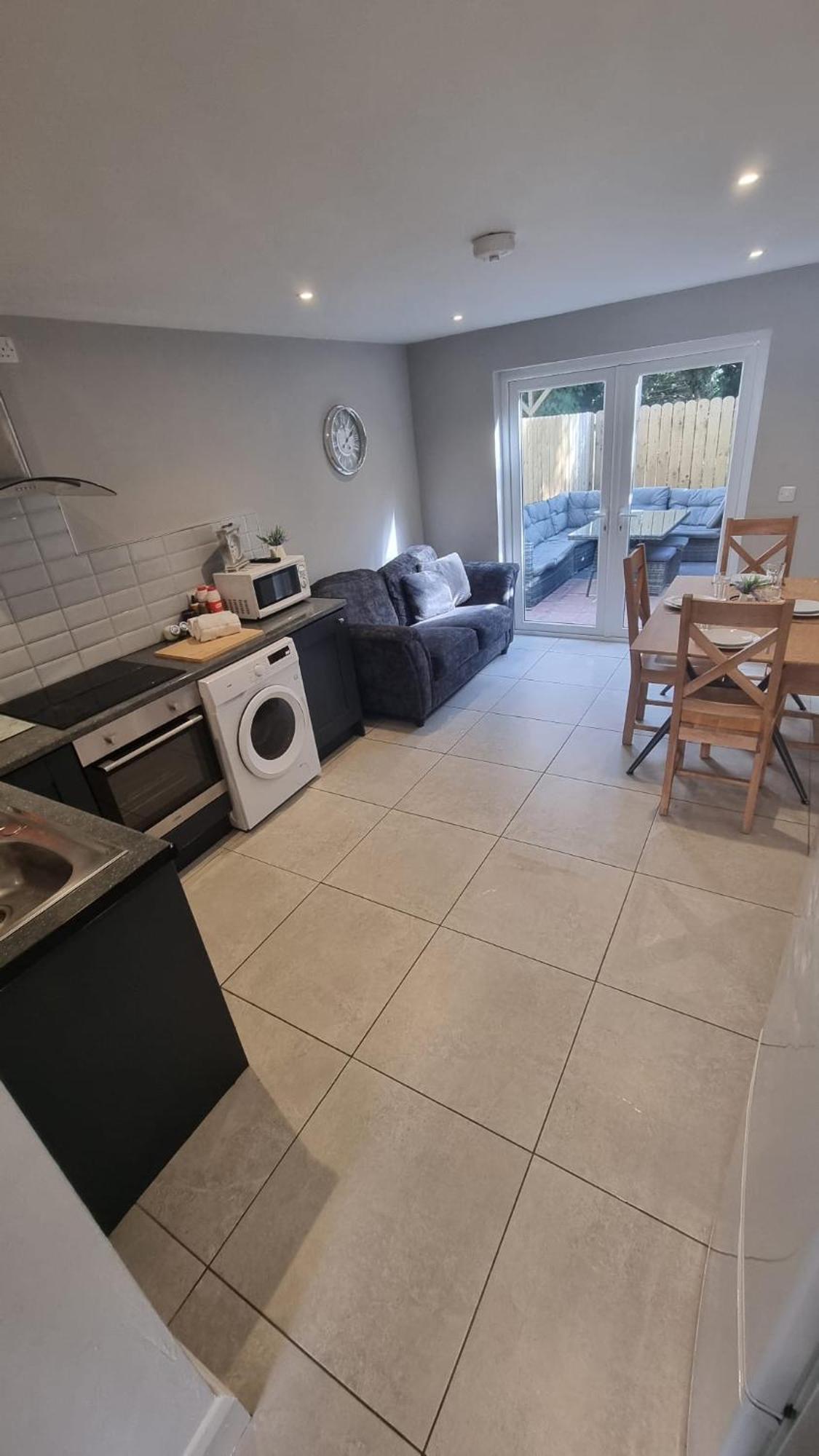 Eyre Square Lane Budget Rooms Голуей Екстериор снимка