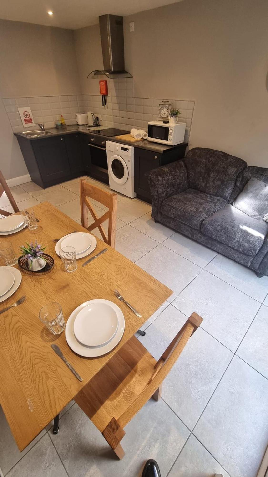 Eyre Square Lane Budget Rooms Голуей Екстериор снимка