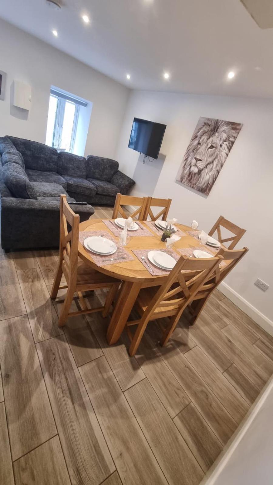 Eyre Square Lane Budget Rooms Голуей Екстериор снимка