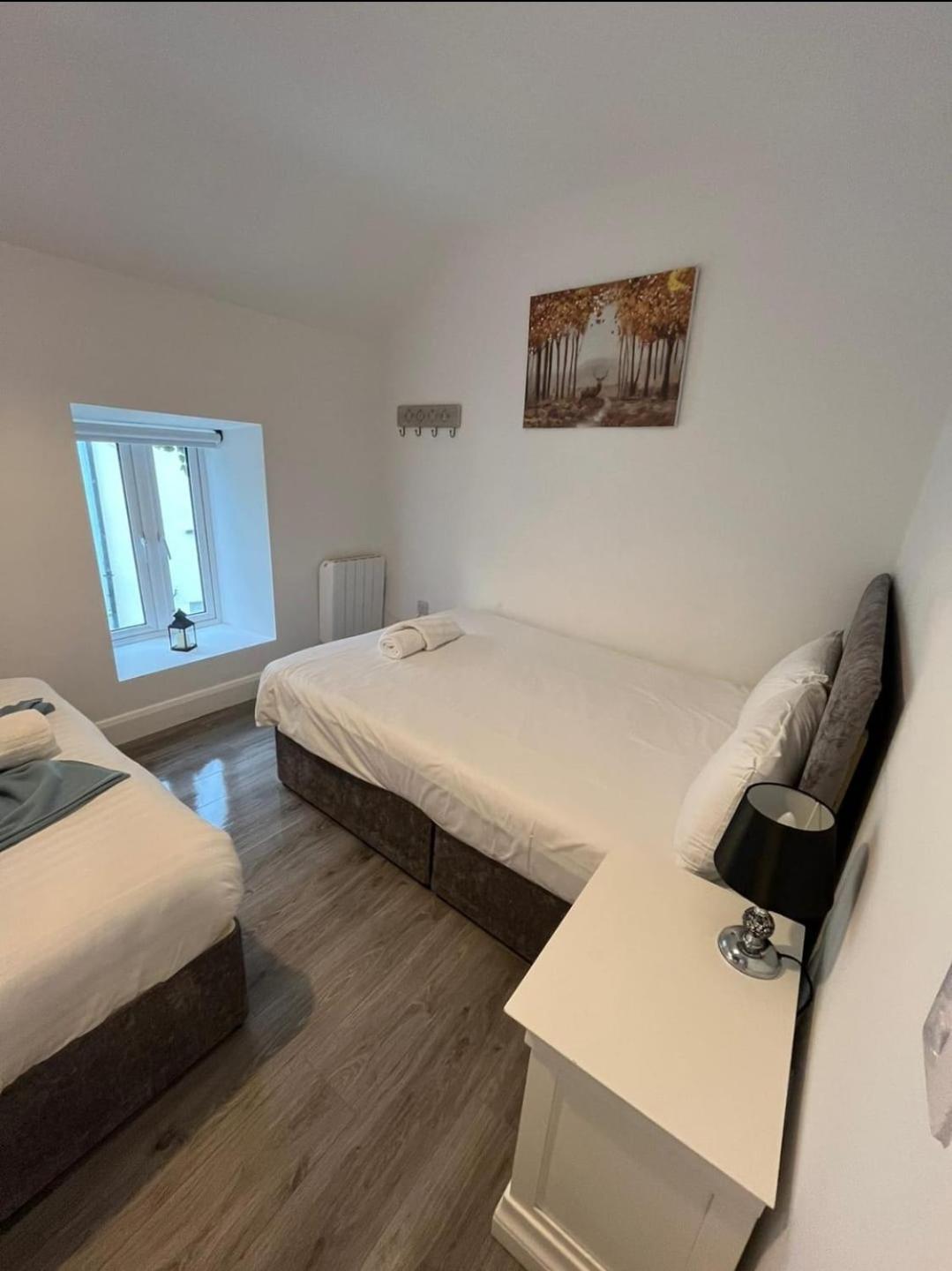 Eyre Square Lane Budget Rooms Голуей Екстериор снимка